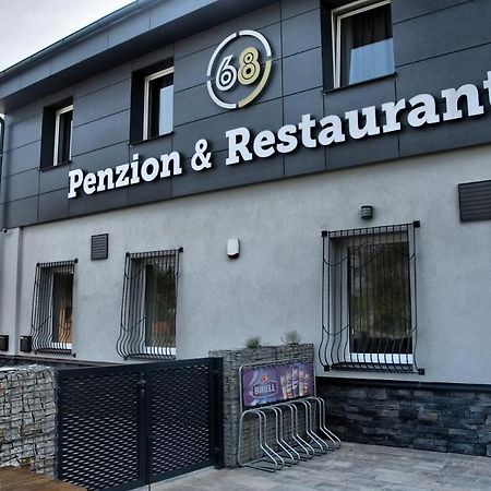 Penzion 68 호텔 클라드노 외부 사진